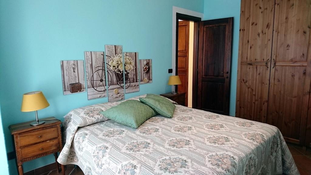 Holiday House Montepulciano - Il Torrino Bagian luar foto